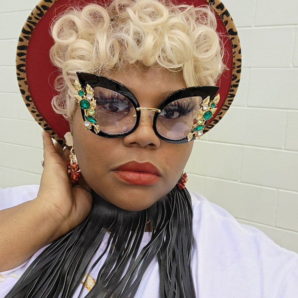 Iconic Cat-Eye Bougie Sunnies | Rhinestone & Jeweled Trimmed Oversized -Black